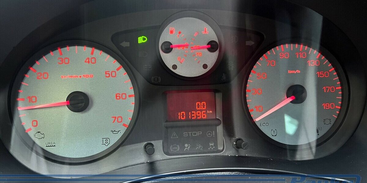 Citroen Berlingo R-Cam*SHZ*Tempo*5-Sitz*Touch*Klima* 101.396 km 11.990 &euro; Berlin 13187