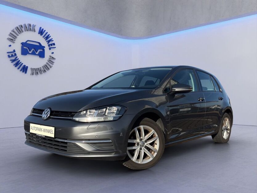 VW Golf 211.450 km 8.900 € Oestrich-Winkel 65375