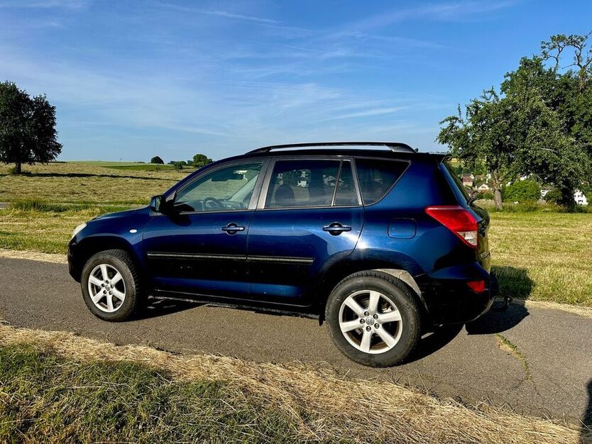 RAV 4