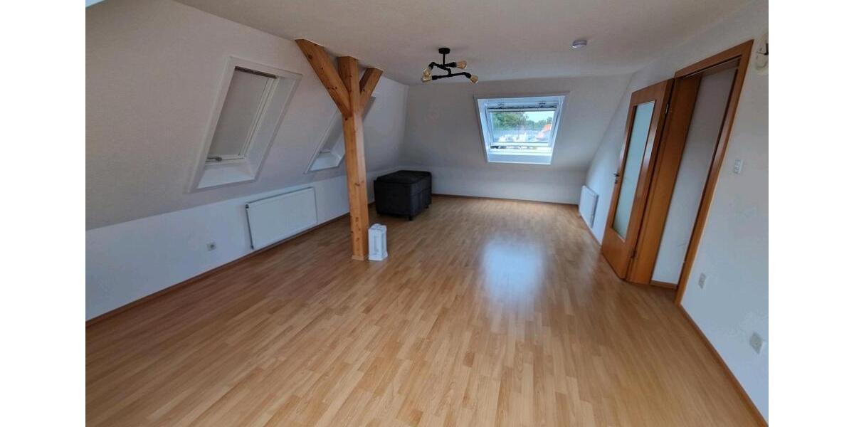 Dachgeschoßwohnung Ganderkesee - 3.5 Zimmer, 63 m&sup2;, 800&euro; | Angebot:25968344