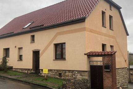 Haus An der Schmücke - 8 Zimmer, 173 m&sup2;, 189.000&euro; | Angebot:26451597