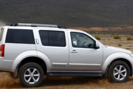 Nissan Pathfinder 174.500 km 22.900 &euro; Wiesbaden 65195