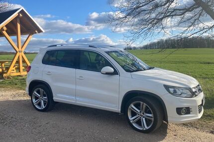 VW Tiguan 142.110 km 12.899 &euro; zwickau 08058