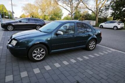VW Bora 124.309 km 2.999 &euro; Pforzheim 75175