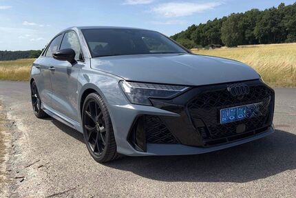 Audi RS3 1.800 km 62.000 € Fulda 36037