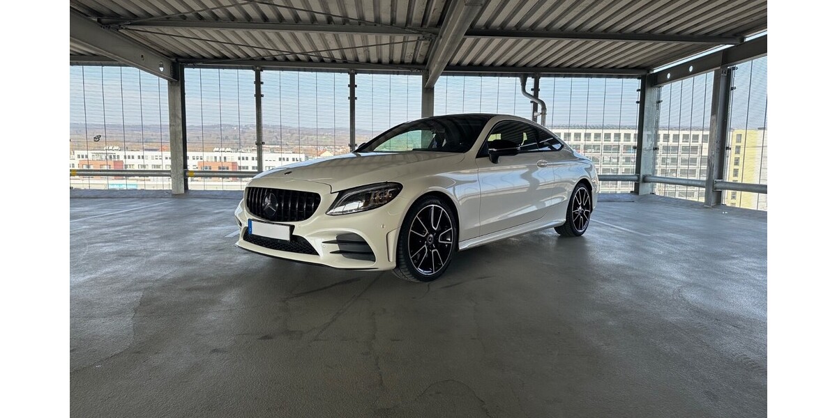 Mercedes-Benz c300 124.000 km 30.000 € Goldbach 63773