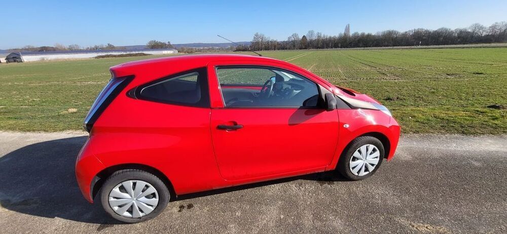 Aygo (X)