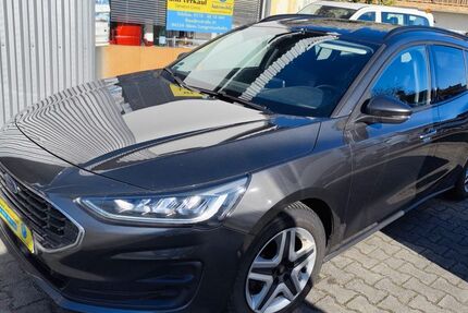 Ford Focus 166.000 km 8.999 &euro; Langenisarhofen 94554