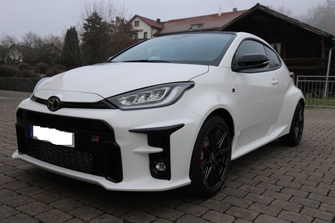 Toyota Yaris 17.500 km 32.900 &euro; Tiefenbach 94113