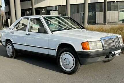 Mercedes-Benz 190 121.400 km 4.800 &euro; Düsseldorf, Stadt 40476