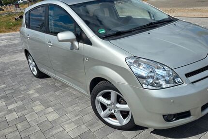 Toyota Corolla Verso 142.275 km 5.500 &euro; Ramstein-Miesenbach 66877