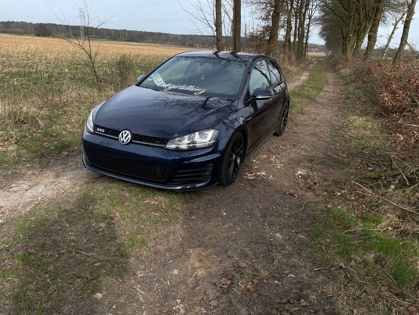 VW Golf 175.000 km 12.750 € Zeven 27404