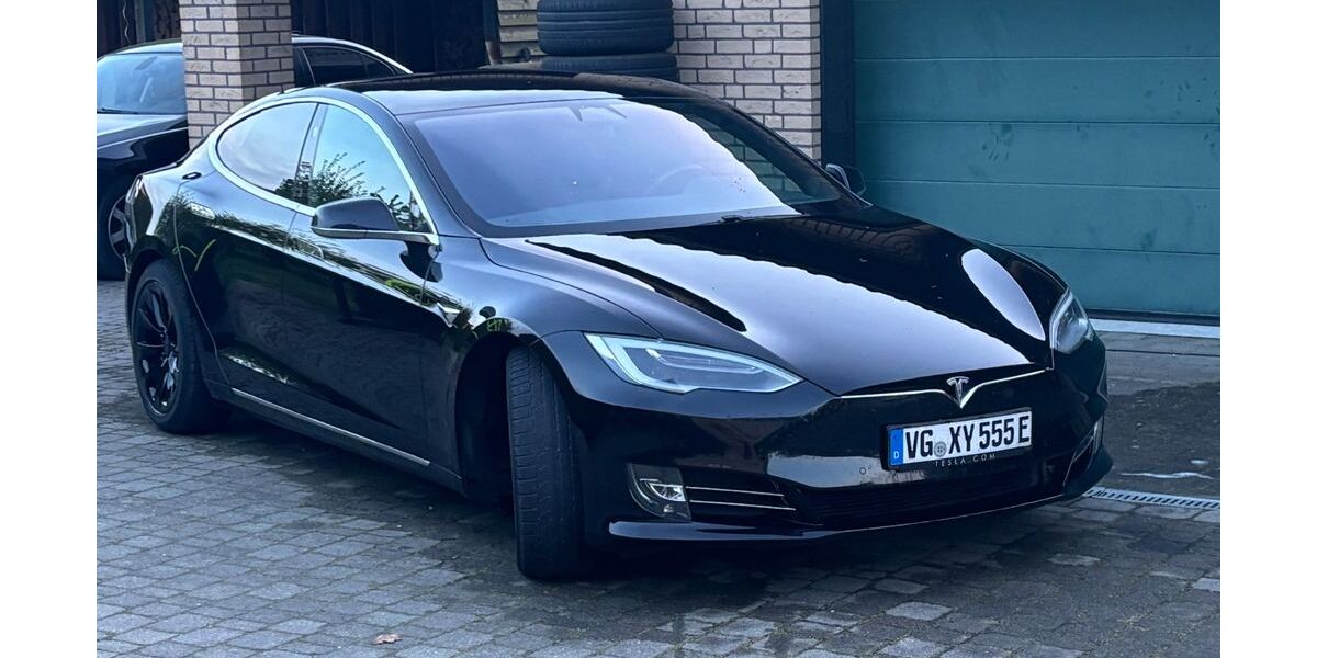 Tesla Model S 185.000 km 22.000 &euro; Greifswald 17489