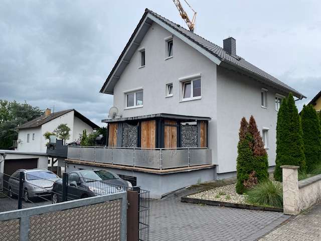 Haus zum Kaufen in Weisenheim am Sand 675.900 € 212 m²