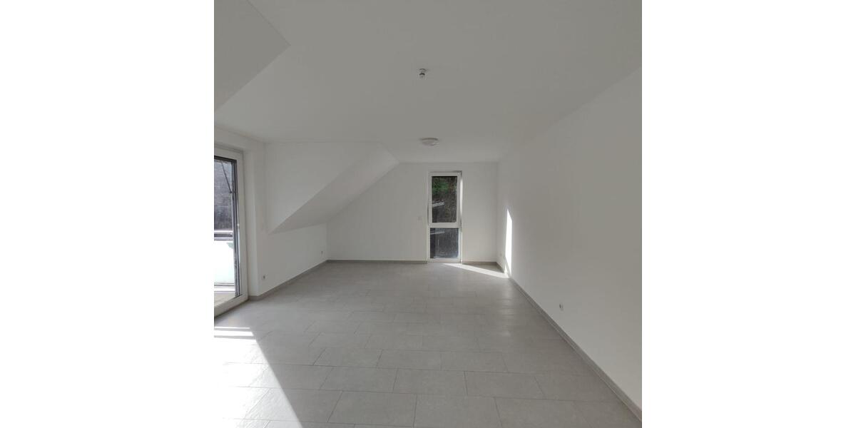 Dachgeschoßwohnung Merzig - 3 Zimmer, 69 m&sup2;, 940&euro; | Angebot:25539808