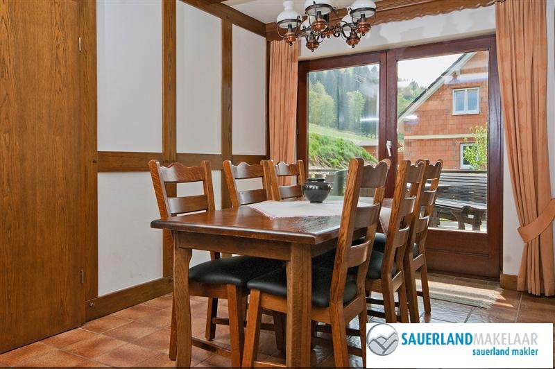RESERVIERT - Freistehendes Mehrfamilienhaus, aufgeteilt in 4 Wohnungen in Silbach - Mehrfamilienhaus, Wohnhaus Winterberg-Silbach Silbach | Angebot:7527714