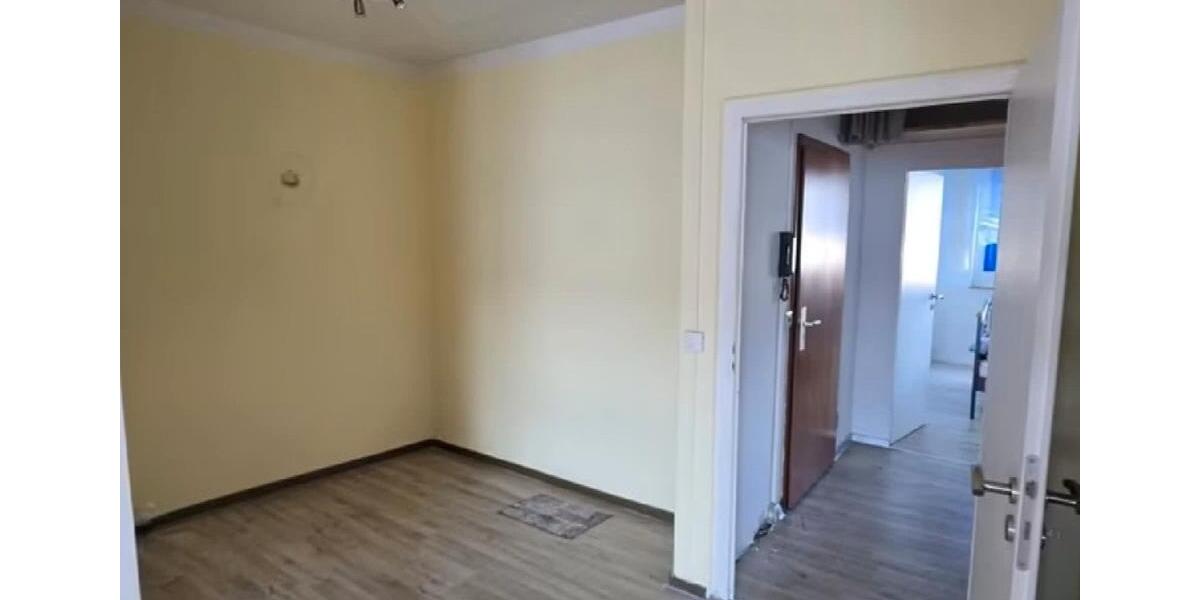 Etagenwohnung Mülsen - 3 Zimmer, 56 m&sup2;, 295&euro; | Angebot:26226436