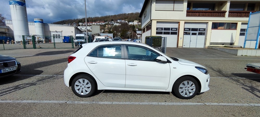 Kia Rio 57.000 km 9.500 &euro; Pforzheim 75175