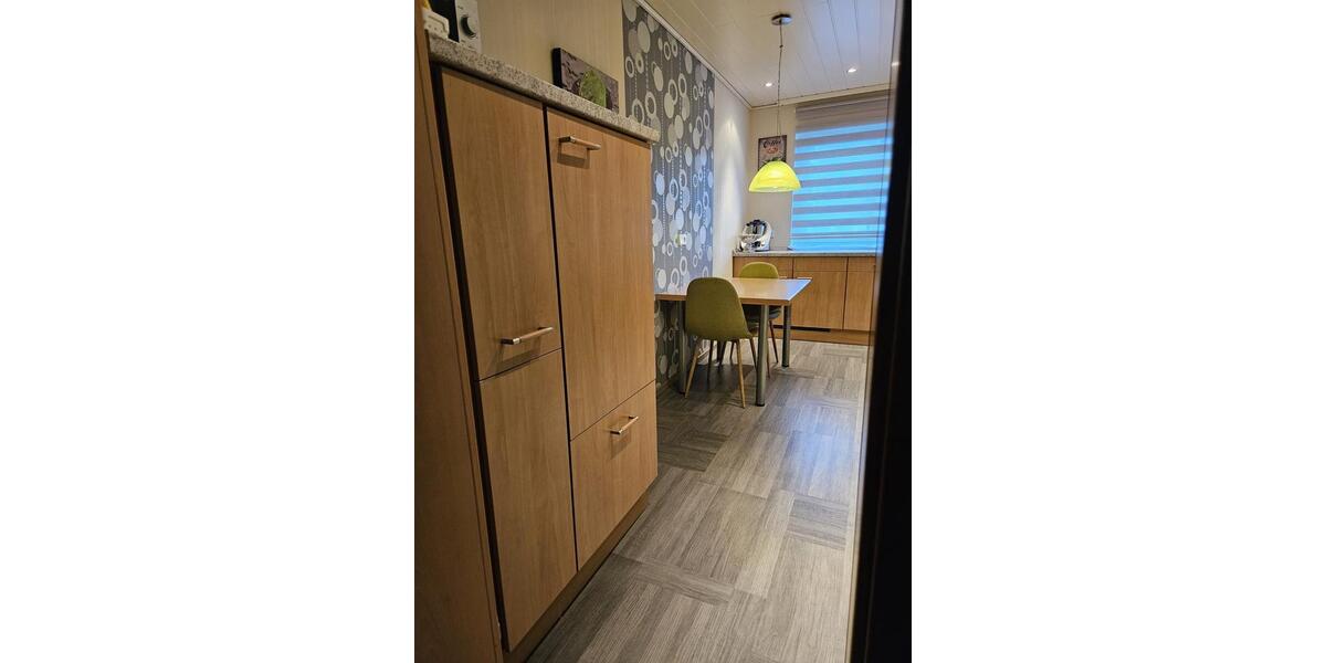 Etagenwohnung Landstuhl - 5 Zimmer, 125 m&sup2;, 175.000&euro; | Angebot:26862435