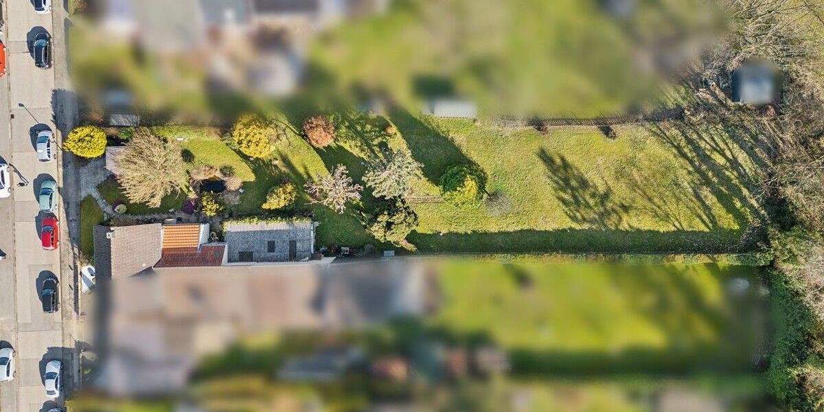 Freistehende und potentialreiche Doppelhaushälfte auf weitläufigem Grundstück (Süd-West-Ausrichtung) 3 zimmer