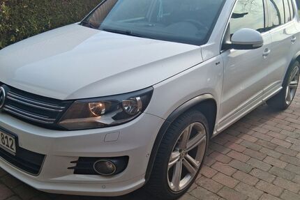 VW Tiguan 200.000 km 9.800 &euro; Hinte 26759