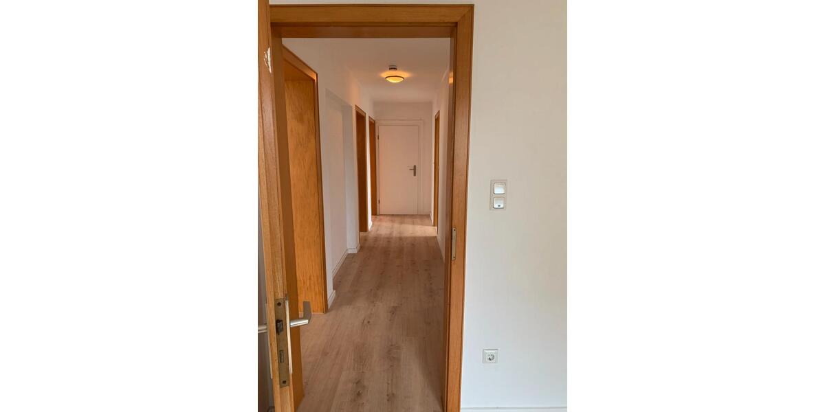 Erdgeschoßwohnung Limburg an der Lahn Eschhofen - 4 Zimmer, 86 m&sup2;, 700&euro; | Angebot:26598368