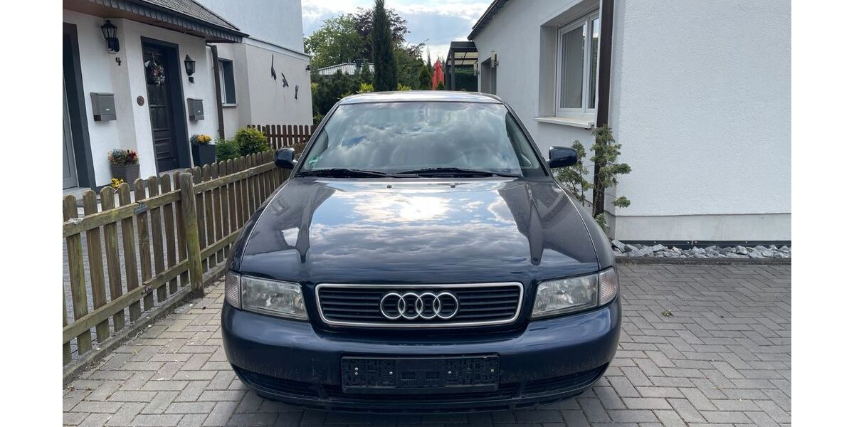 Audi A4 181.000 km 850 &euro; Bergisch Gladbach 51469