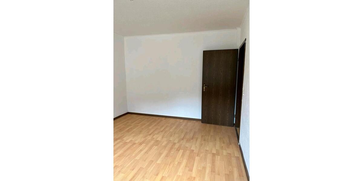 Etagenwohnung Werdohl - 3 Zimmer, 80 m&sup2;, 850&euro; | Angebot:26359722