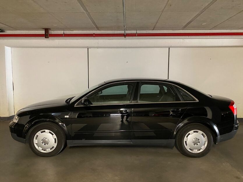 Audi A4 117.000 km 2.900 € Darmstadt 64295