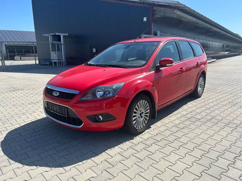 Ford Focus 178.000 km 1.399 € Köfering 93096