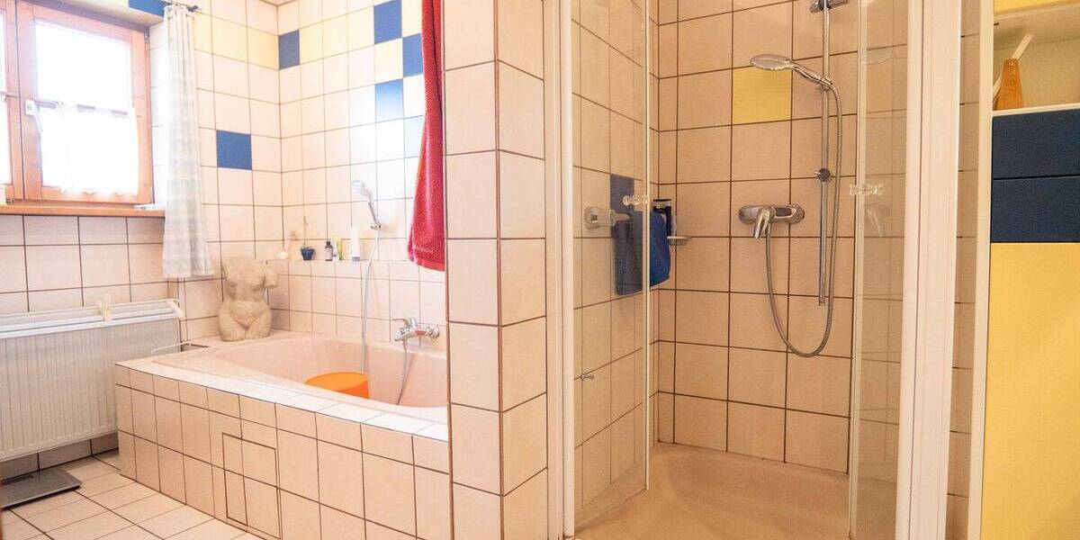 Doppelhaushälfte Tüßling - 6 Zimmer, 186 m&sup2;, 550.000&euro; | Angebot:26358838
