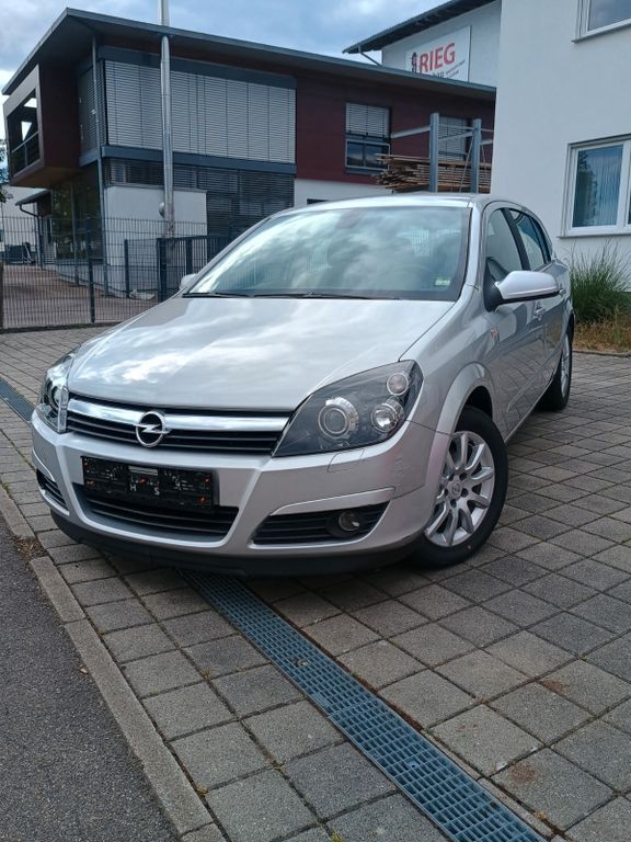Opel Astra 75.000 km 5.999 € Täferrot 73527