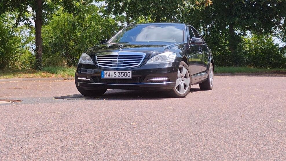 Mercedes-Benz S 350 221.000 km 15.500 € Mühlau 09241