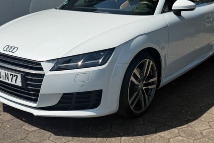 Audi TT 128.000 km 20.990 &euro; Bad Sassendorf 59505
