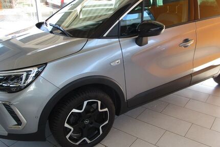 Opel Crossland (X) 23.651 km 21.900 &euro; Artern 06556