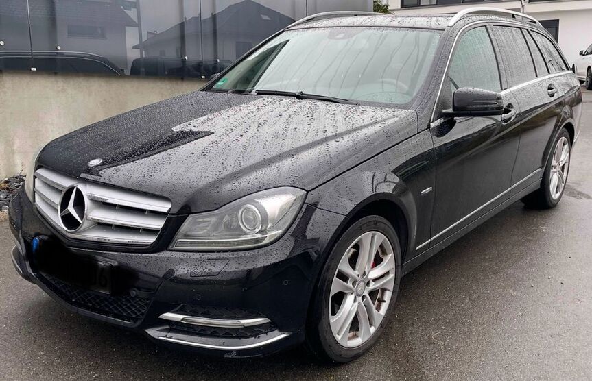 Mercedes-Benz C 250 136.000 km 12.900 € Ehingen 89584