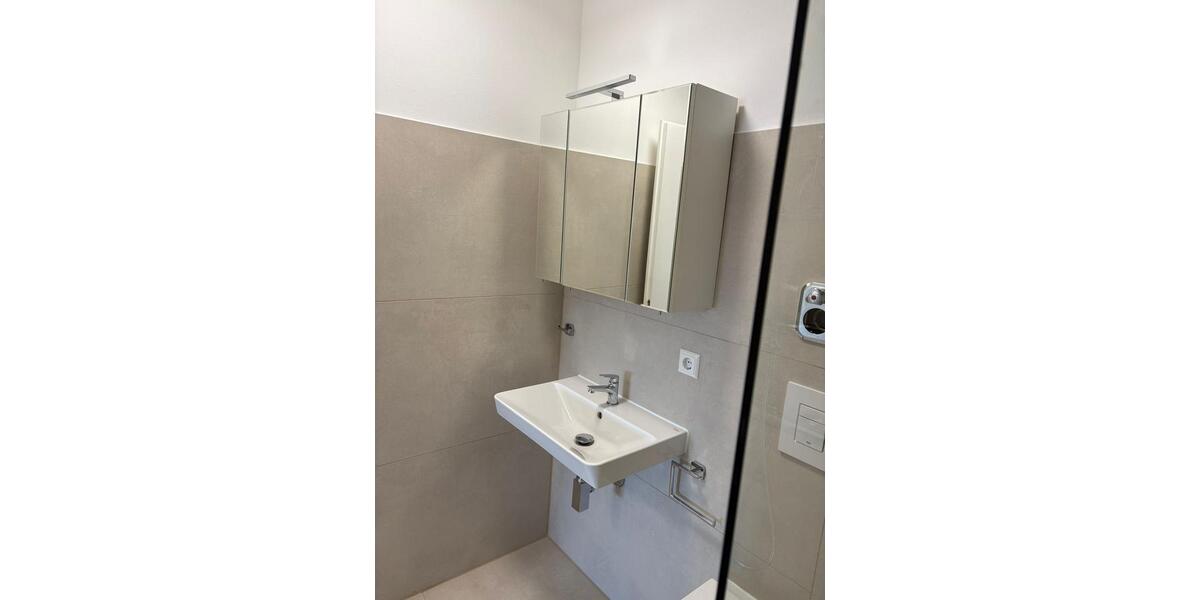 Dachgeschoßwohnung Leutenbach - 2 Zimmer, 60 m&sup2;, 700&euro; | Angebot:26235877