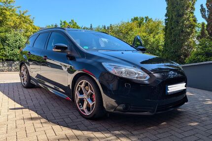 Ford Focus 225.000 km 7.290 &euro; Wildberg 72218