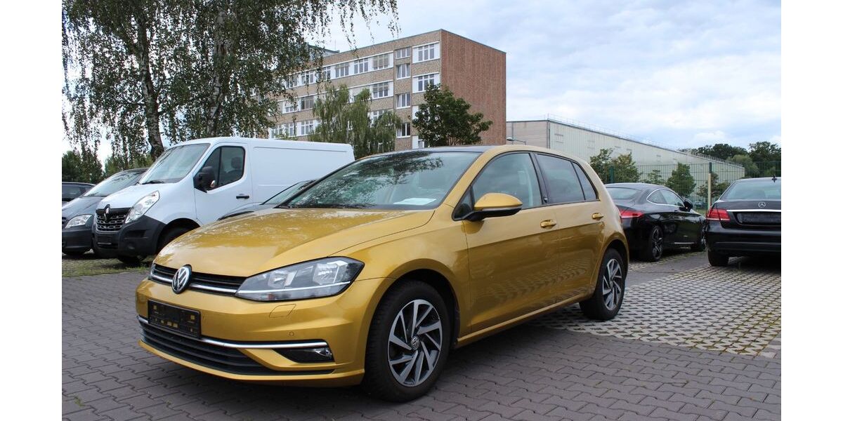 VW Golf 33.850 km 13.950 &euro; Hennigsdorf (bei Berlin) 16761
