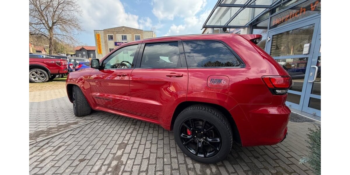 Jeep Grand Cherokee SRT 6,4 HEMI VOLLAUSSTATTUNG GRAIL 86.000 km 28.999 &euro; Rudolstadt 07407