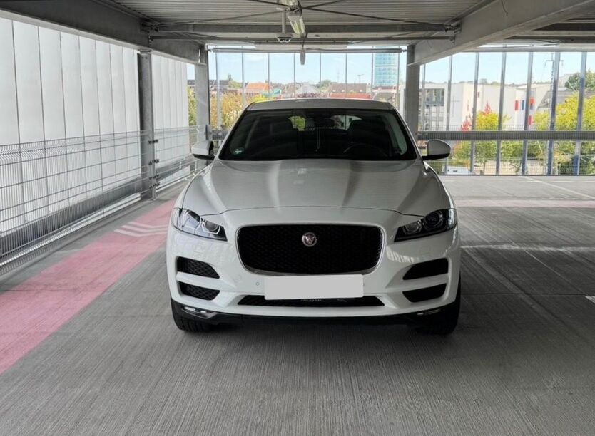 Jaguar F-Pace 261.600 km 9.500 € Bochum 44866