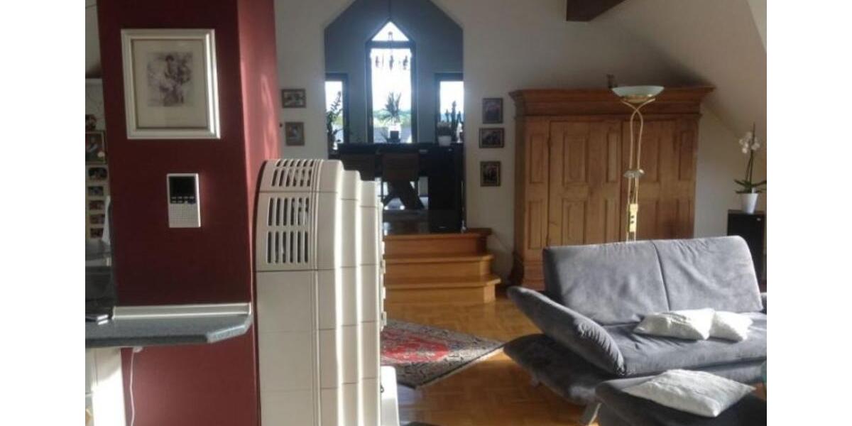 Hochwertige, schöne und helle Penthouse Wohnung in Flieden 3 zimmer