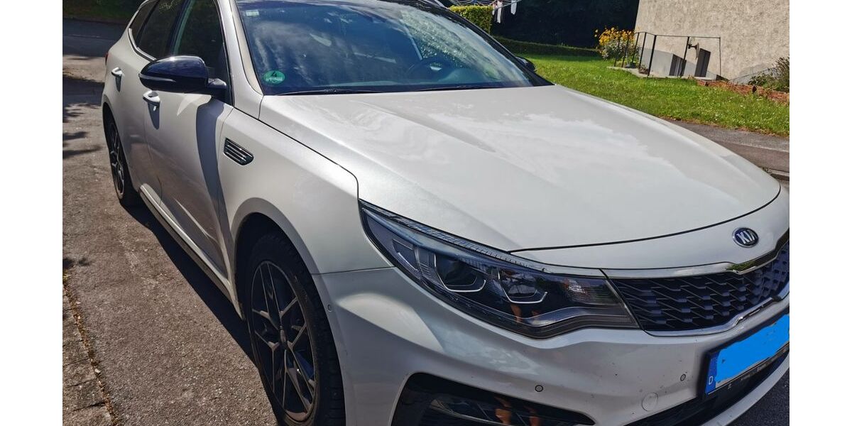 Kia Optima 35.000 km 22.999 &euro; Balve 58802