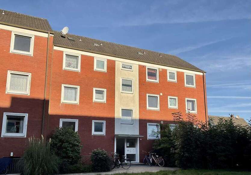 Wohnung zum Mieten in Varel 419 € 52.34 m²
