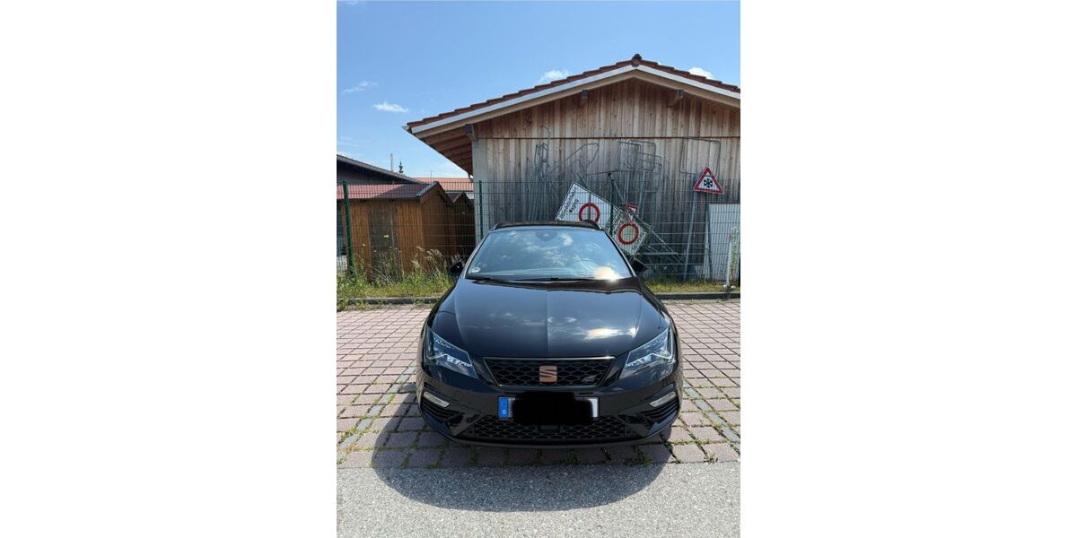 Seat Leon 89.800 km 20.900 &euro; Waging am See 83329