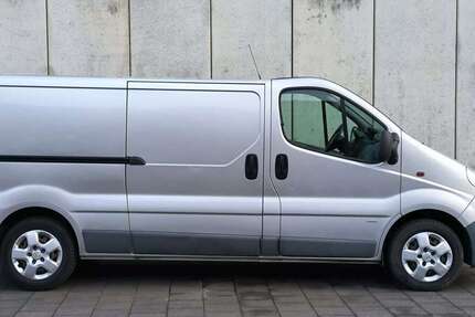 Opel Vivaro 125.000 km 8.690 € Bergheim 50127