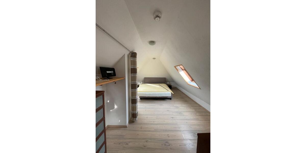 Dachgeschoßwohnung Haßfurt - 3 Zimmer, 120 m&sup2;, 800&euro; | Angebot:25449945