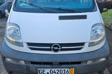 Opel Vivaro 188.000 km 2.550 &euro; Essen 45307