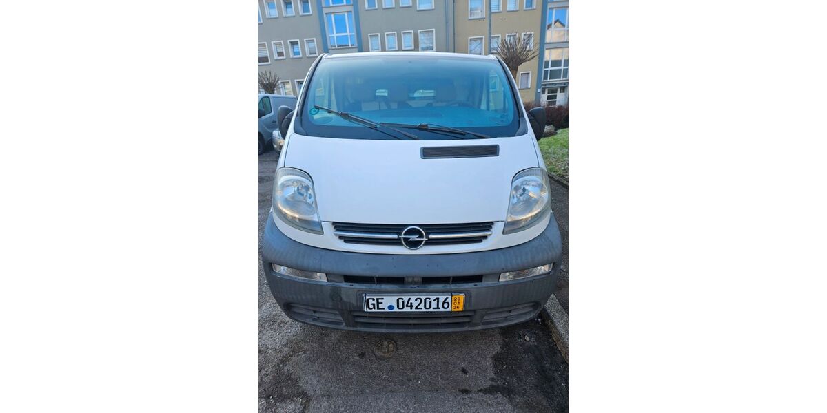Opel Vivaro 188.000 km 2.550 &euro; Essen 45307