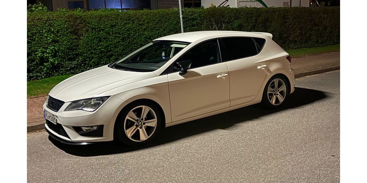 Seat Leon 131.450 km 8.299 &euro; Tornesch 25436